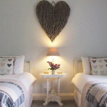 Lobhill Farmhouse Bed And Breakfast And Self Catering Accommodation Okehampton Kültér fotó