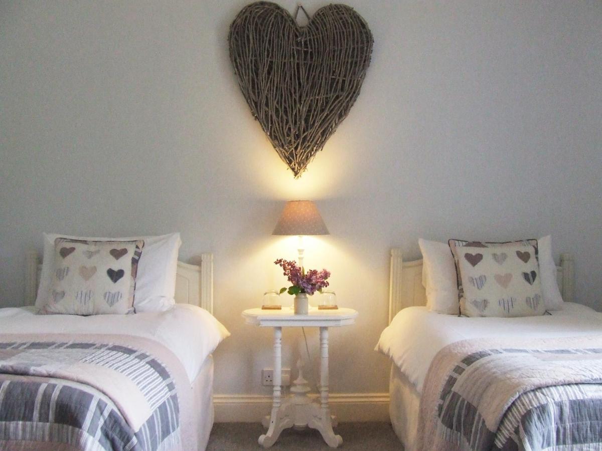 Lobhill Farmhouse Bed And Breakfast And Self Catering Accommodation Okehampton Kültér fotó