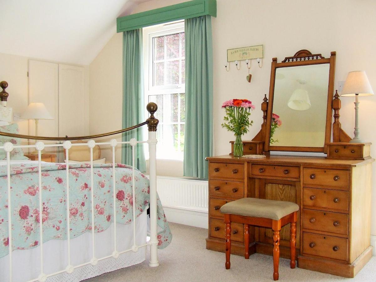 Lobhill Farmhouse Bed And Breakfast And Self Catering Accommodation Okehampton Kültér fotó