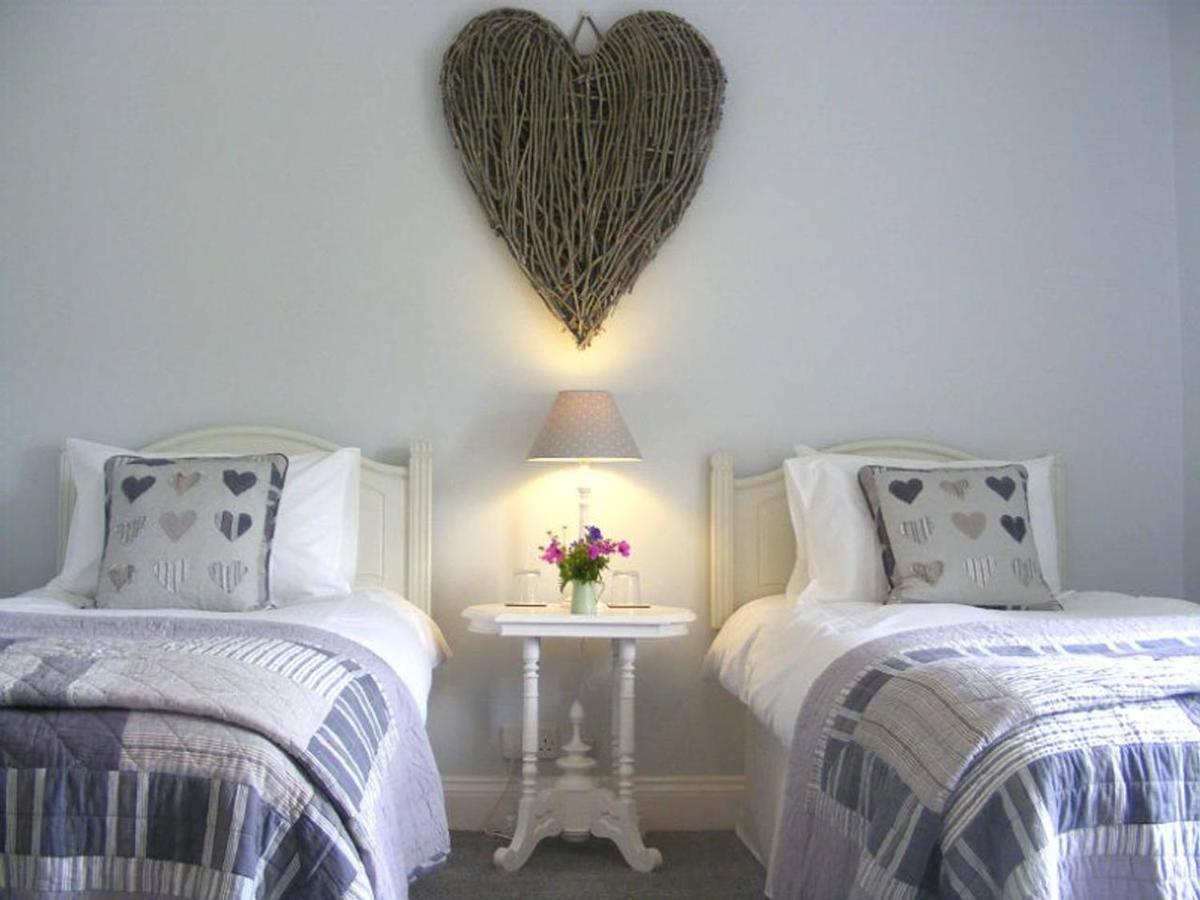 Lobhill Farmhouse Bed And Breakfast And Self Catering Accommodation Okehampton Szoba fotó