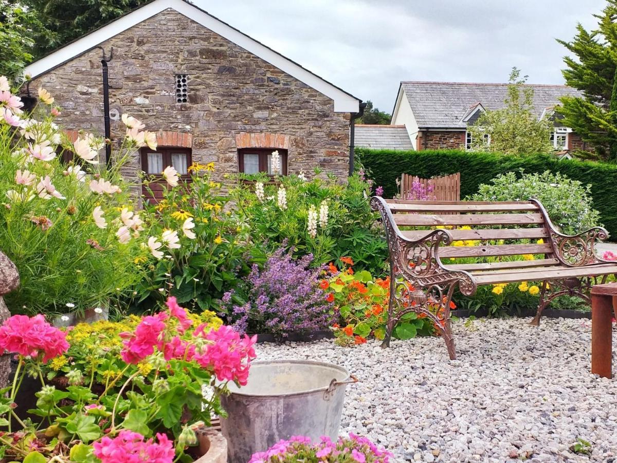 Lobhill Farmhouse Bed And Breakfast And Self Catering Accommodation Okehampton Kültér fotó