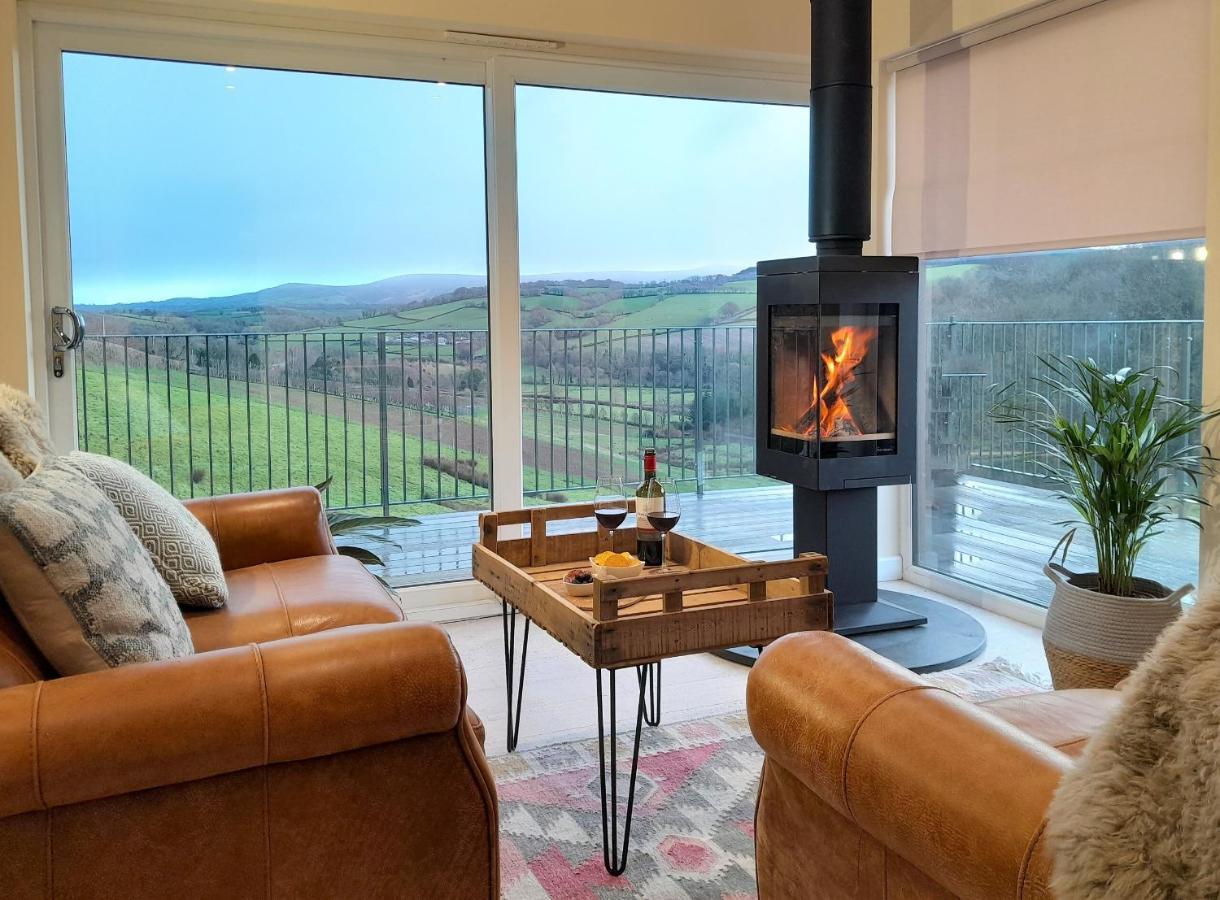 Lobhill Farmhouse Bed And Breakfast And Self Catering Accommodation Okehampton Kültér fotó