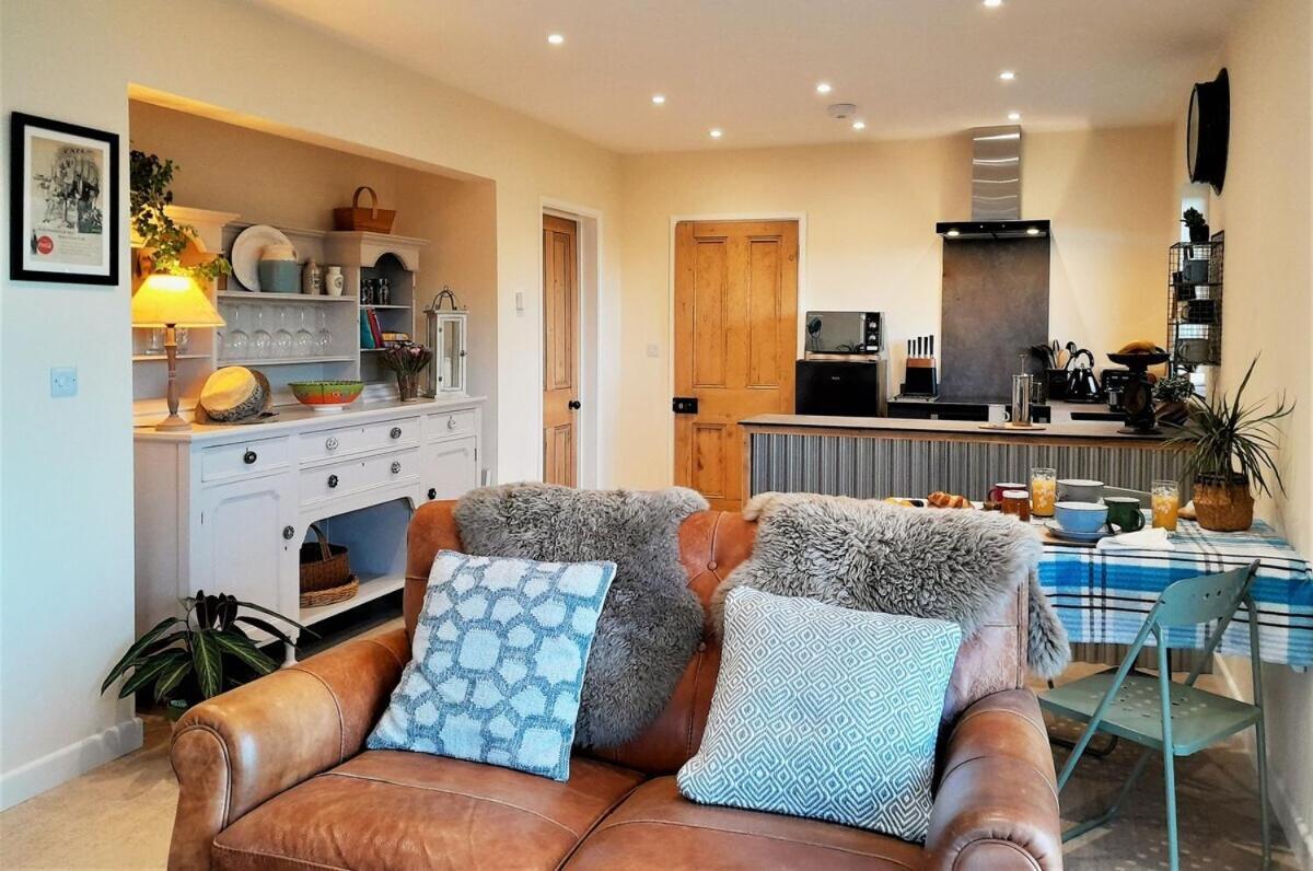 Lobhill Farmhouse Bed And Breakfast And Self Catering Accommodation Okehampton Szoba fotó